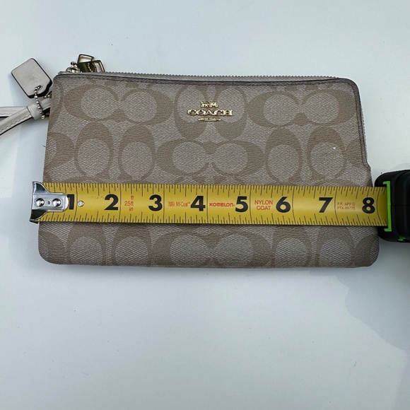 Coach Large Wristlet Wallet Signature Canvas - Picture 7 of 8